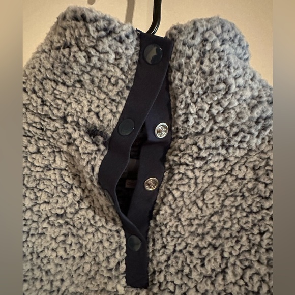 Very soft fleece sweatshirt Sz S - Picture 3 of 4